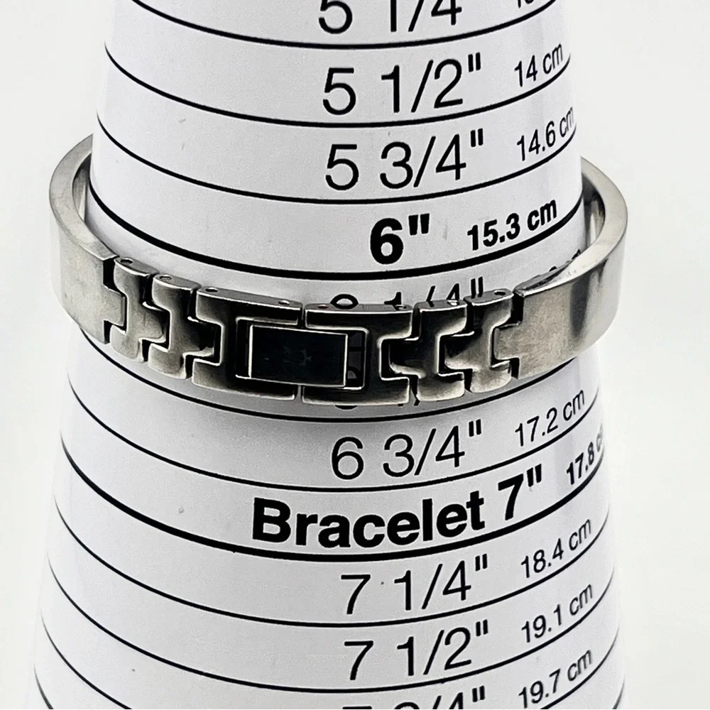 Bulova Womens Watch Silver Tone Rectangle Black Dial 6.25" New Battery - Picture 6 of 14